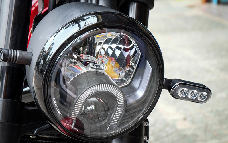 Benelli Leoncino giá 148 triệu đồng tại Việt Nam